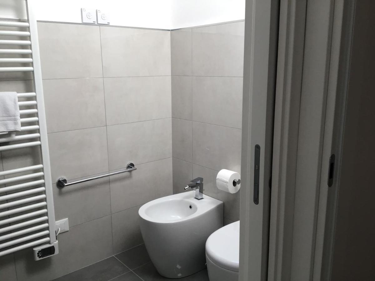 Casa Luigia Rooms Mtb In Finalborgo Bike Room Tour Ebike Trekking Finale Ligure Exterior foto