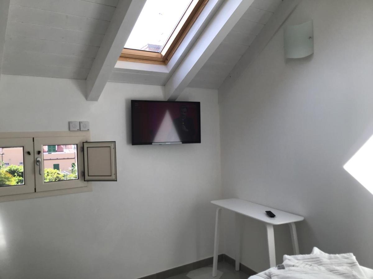 Casa Luigia Rooms Mtb In Finalborgo Bike Room Tour Ebike Trekking Finale Ligure Exterior foto