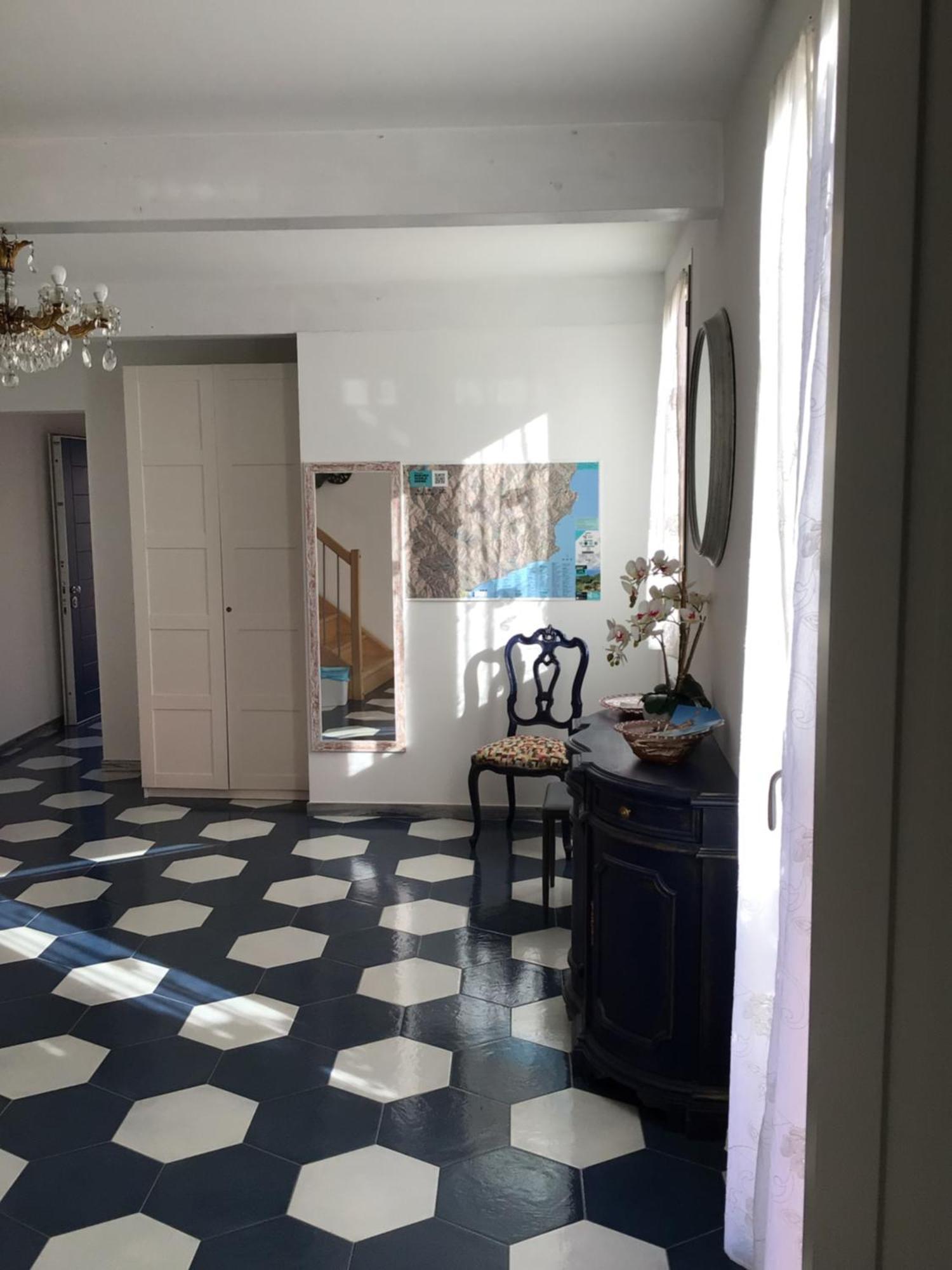 Casa Luigia Rooms Mtb In Finalborgo Bike Room Tour Ebike Trekking Finale Ligure Exterior foto