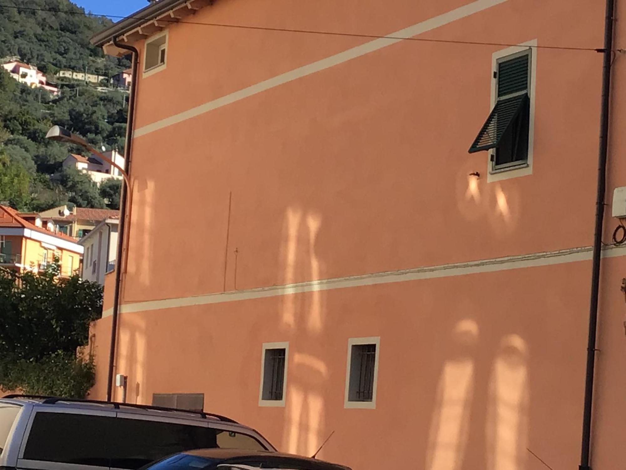 Casa Luigia Rooms Mtb In Finalborgo Bike Room Tour Ebike Trekking Finale Ligure Exterior foto