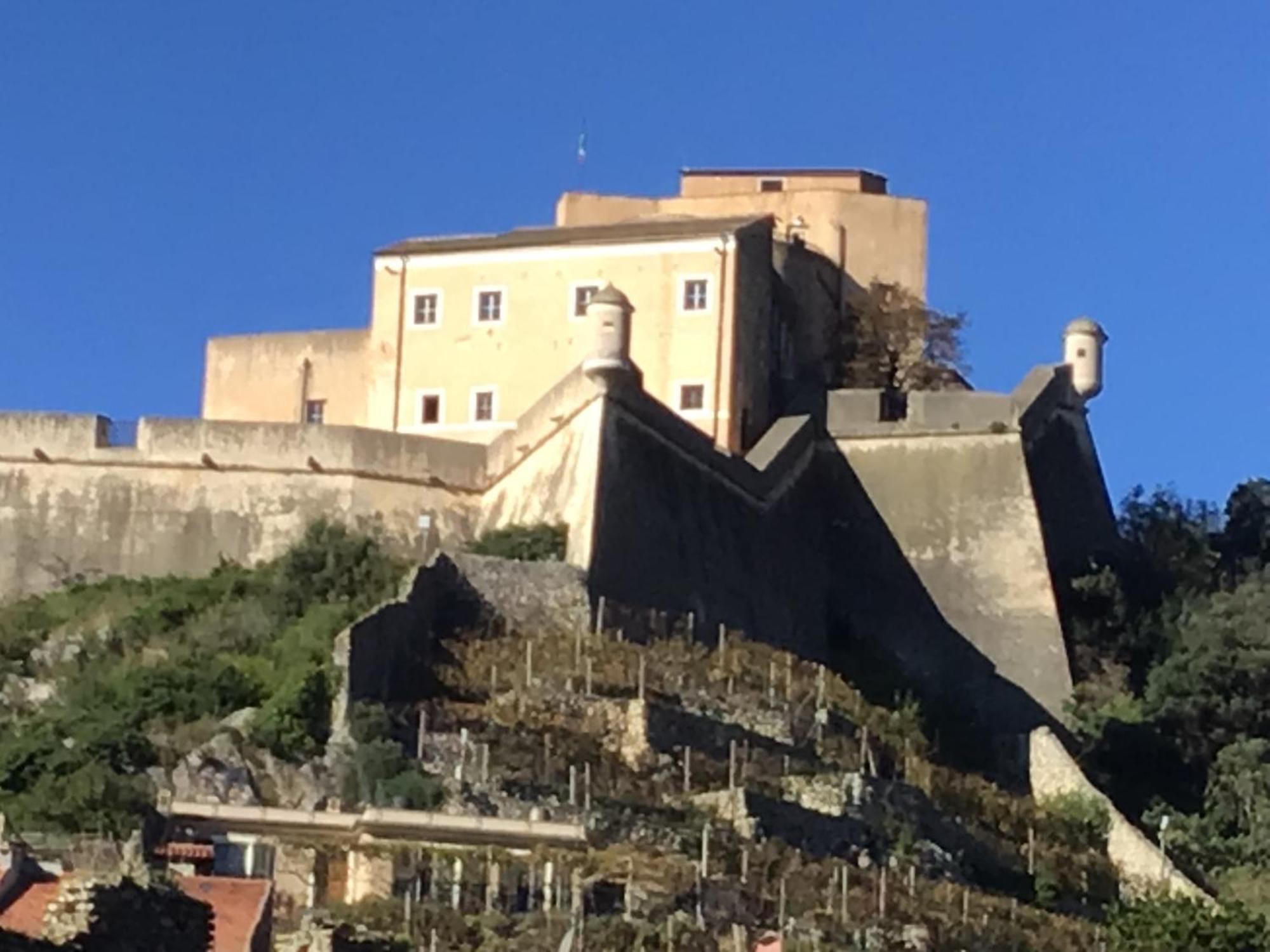 Casa Luigia Rooms Mtb In Finalborgo Bike Room Tour Ebike Trekking Finale Ligure Exterior foto