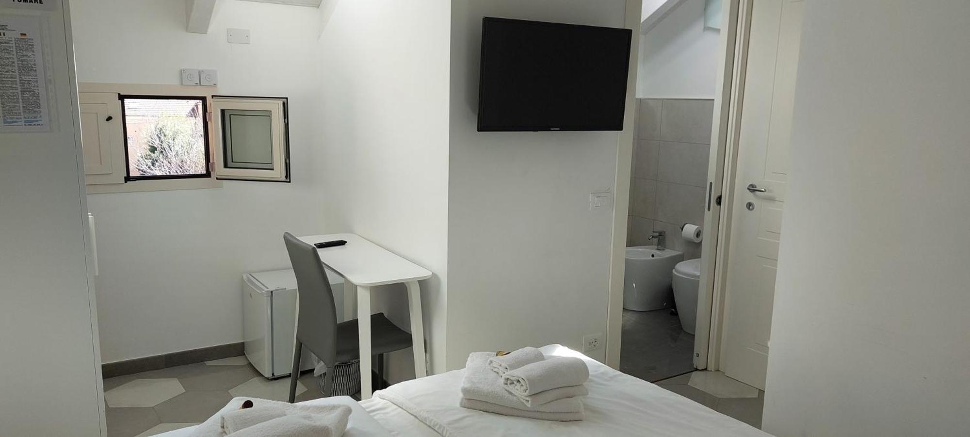 Casa Luigia Rooms Mtb In Finalborgo Bike Room Tour Ebike Trekking Finale Ligure Exterior foto